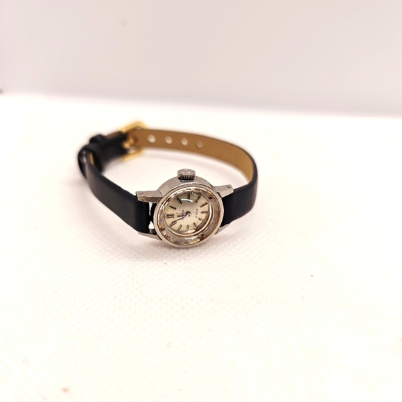 Omega Deville Ladies Watch - Picture 1 of 12